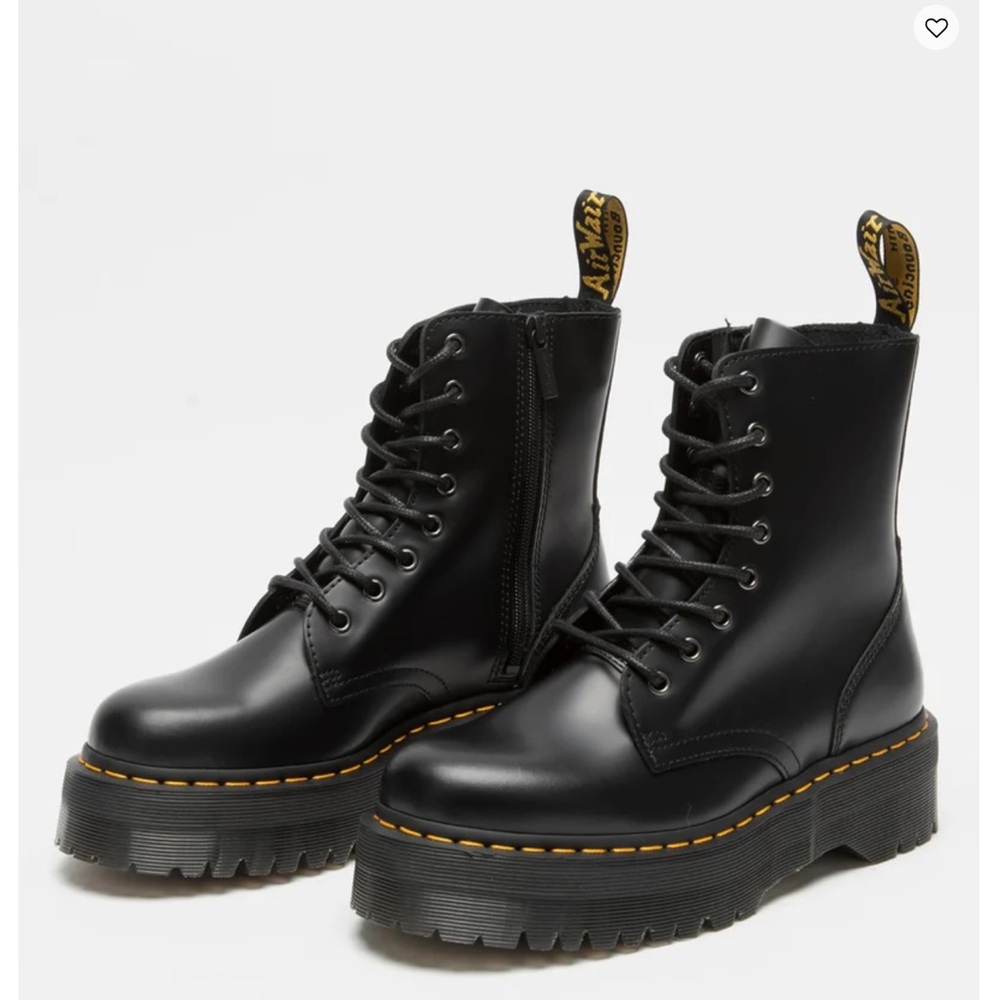 Platform Dr. Martens Boots
